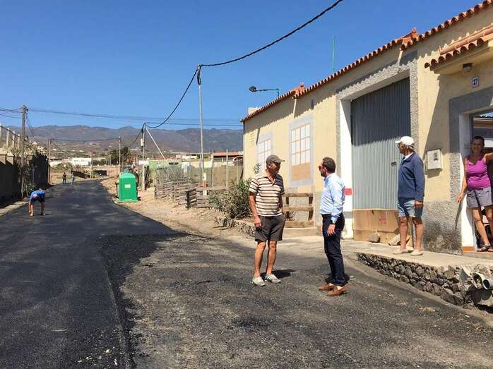El reasfaltado de Lomo Catela se completará en unos días (Foto TA)
